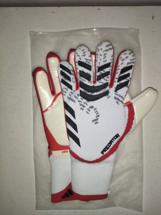 PREDATOR ROUGE ET BLANC